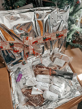 Load image into Gallery viewer, Santa's Special Beef Box